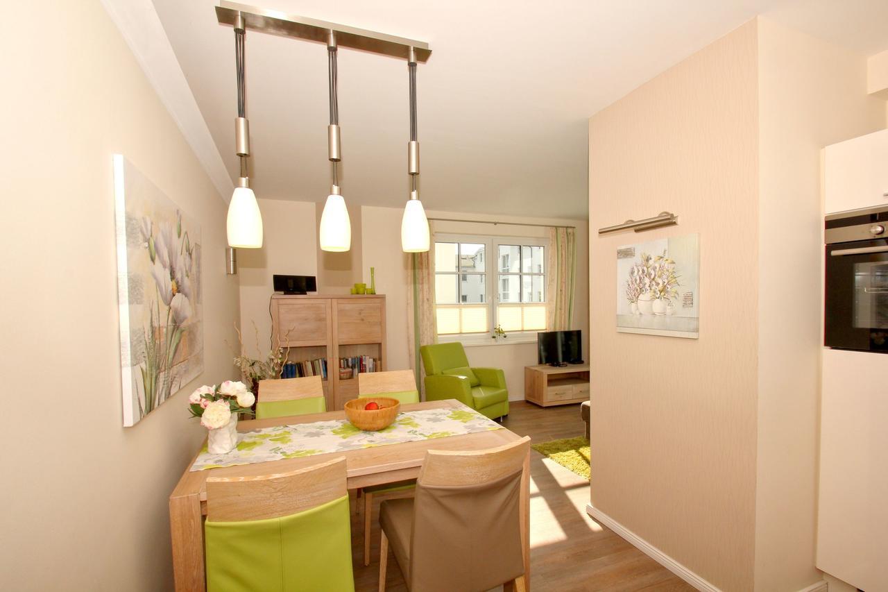 Zentrumsnahe Ferienwohnung Mit Balkon, Gratis Nutzung Vom Ahoi Erlebnisbad Und Sauna In Sellin, Eigene Sauna - Villa Antje Whg 10 เกอเรน ภายนอก รูปภาพ